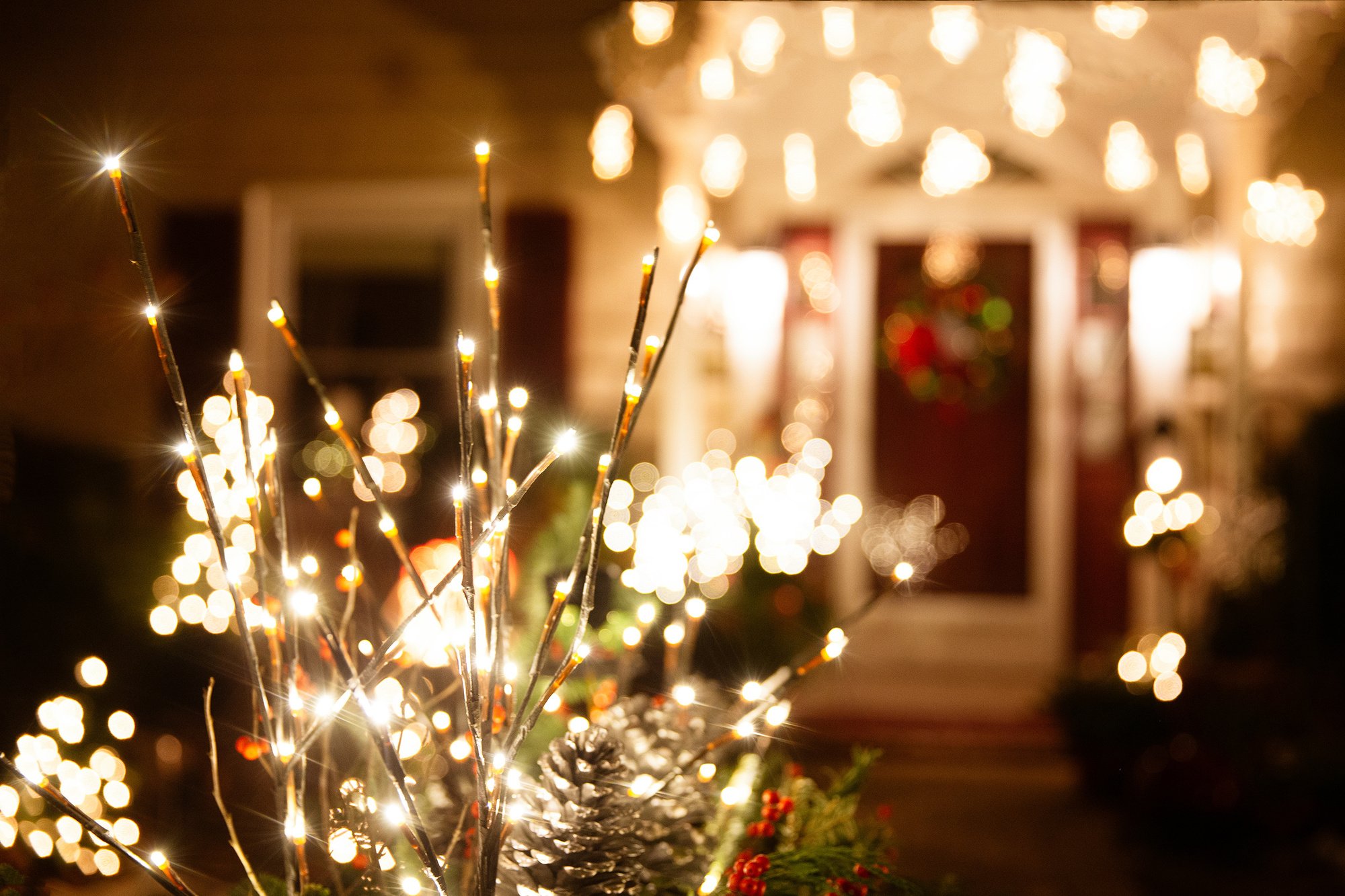 HOA Holiday Decorating Guidelines to Implement in Littleton, Colorado